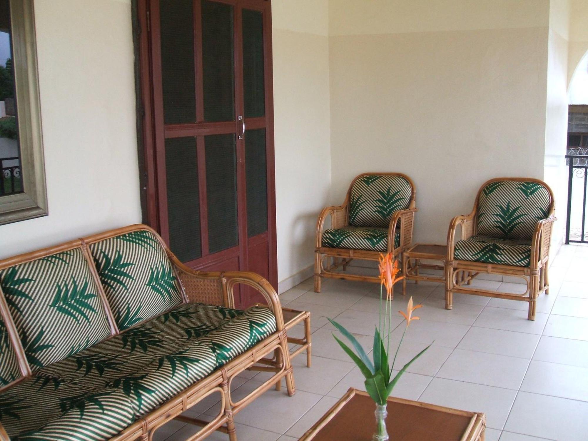 Charis Home Services Haatso المظهر الخارجي الصورة
