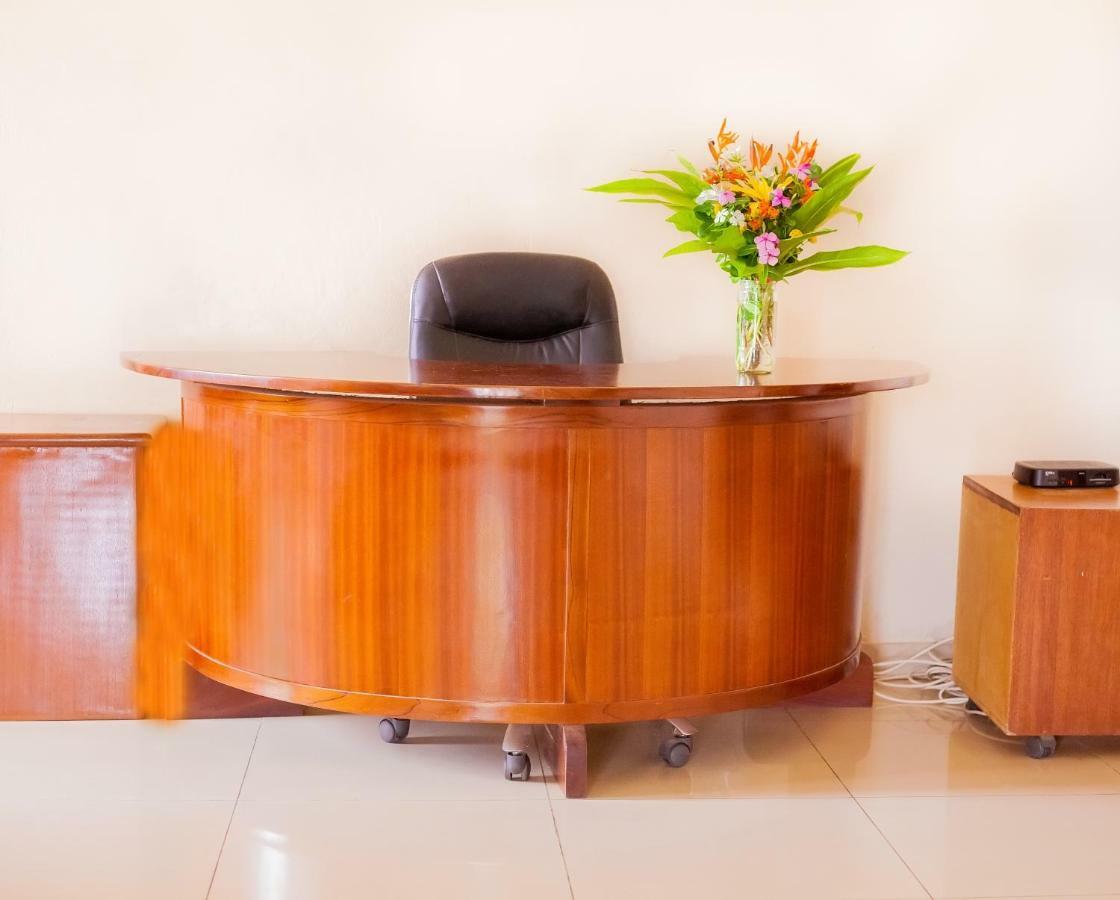 Charis Home Services Haatso المظهر الخارجي الصورة