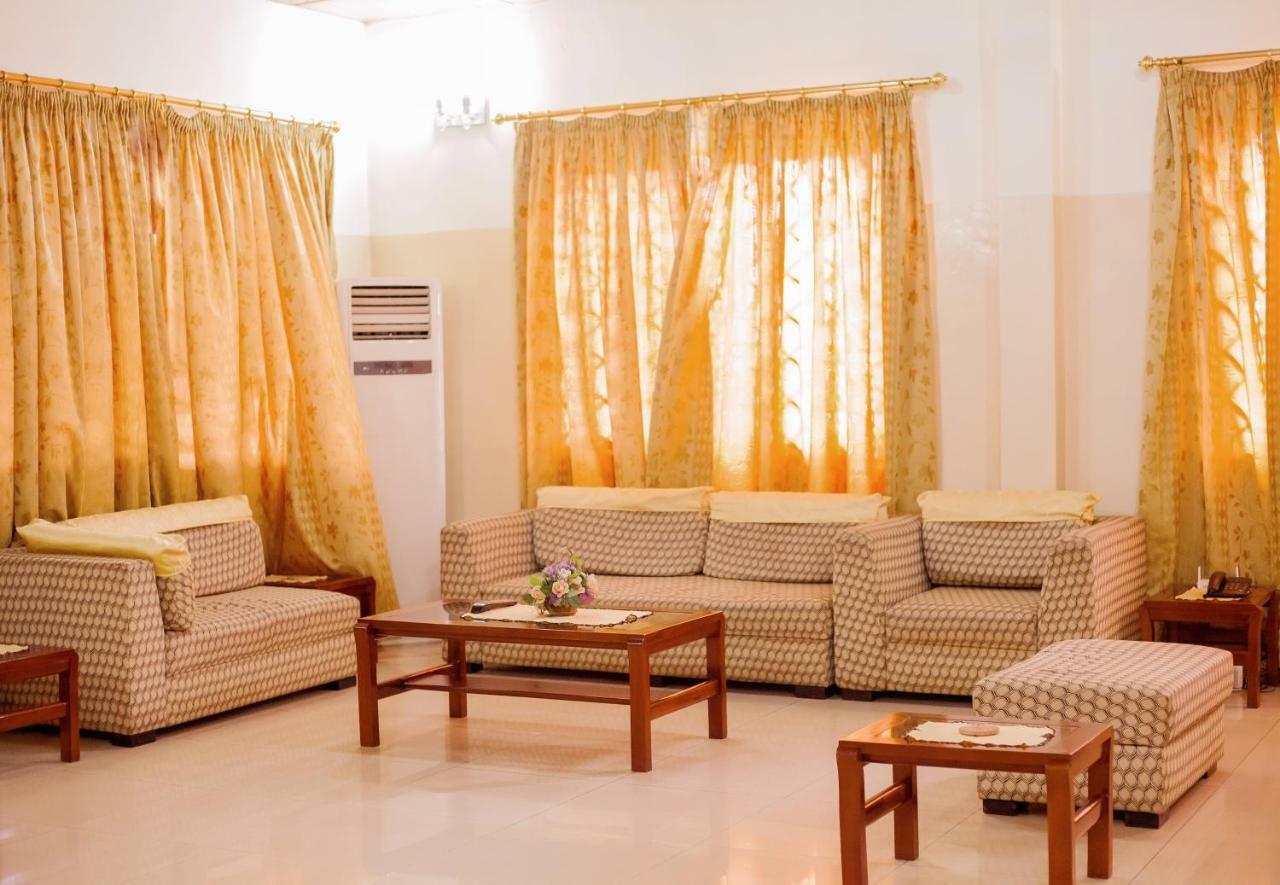 Charis Home Services Haatso المظهر الخارجي الصورة