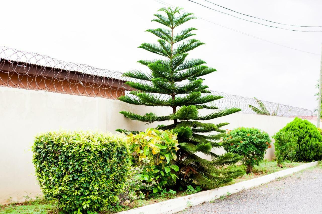 Charis Home Services Haatso المظهر الخارجي الصورة